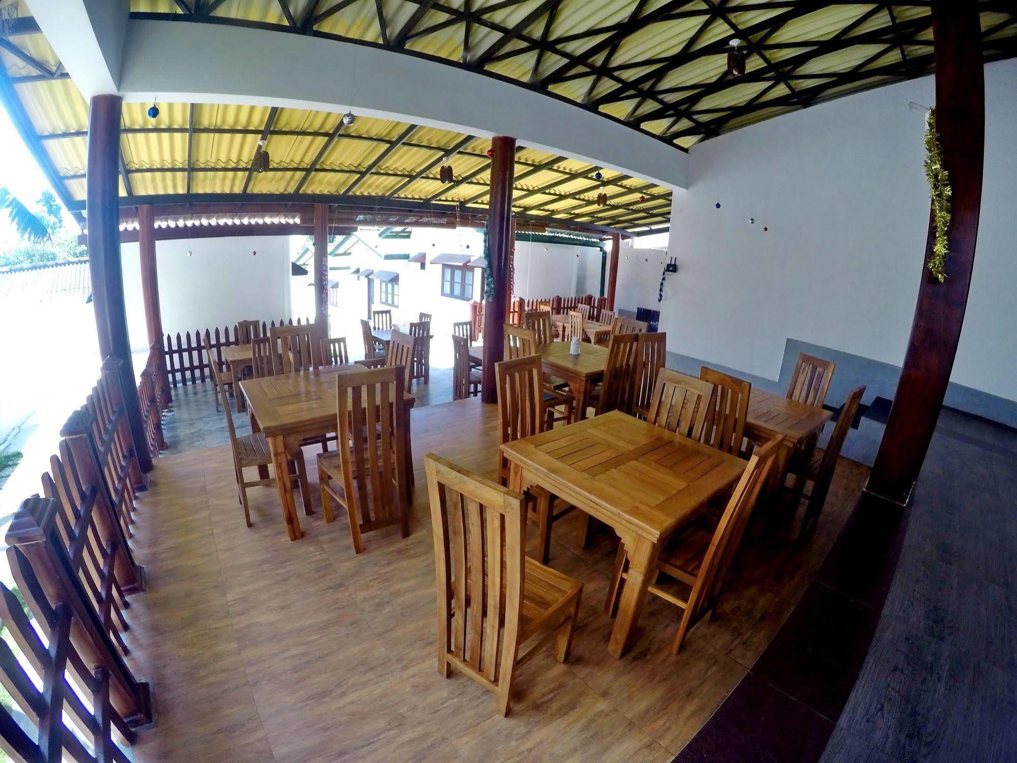 Ramon Beach Resort Ambalangoda  Eksteriør bilde