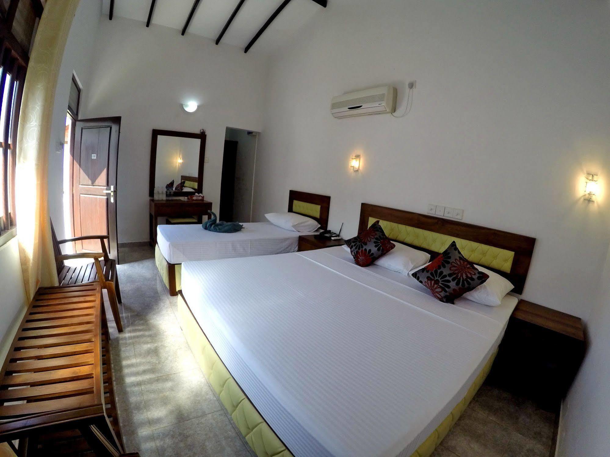 Ramon Beach Resort Ambalangoda  Eksteriør bilde