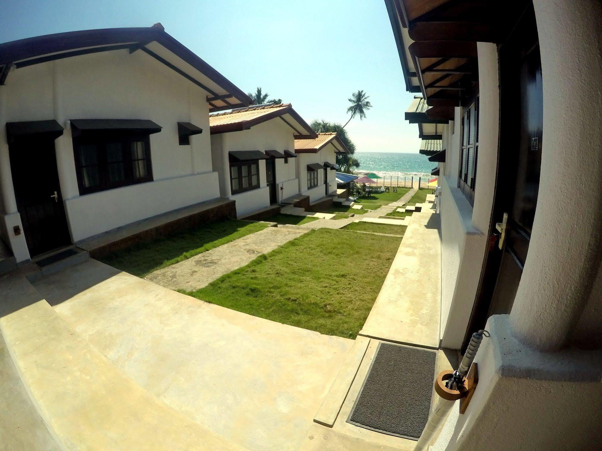 Ramon Beach Resort Ambalangoda  Eksteriør bilde